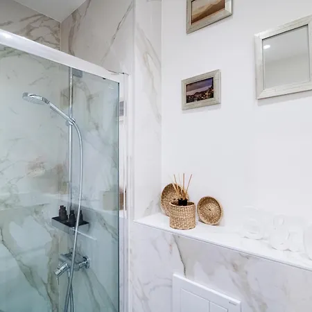 Διαμέρισμα S&o - By Myhomeincomo *