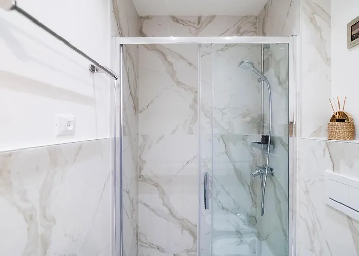 S&o - By Myhomeincomo Apartman *