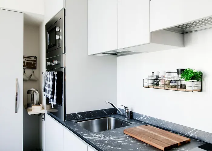 S&o - By Myhomeincomo Apartman *